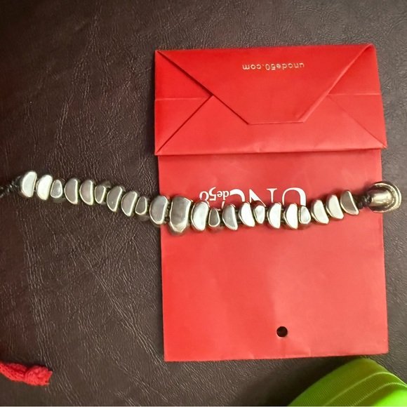 Uno De 50 Bracelet Crystals BEAUTIFUL! NWT - Picture 4 of 5